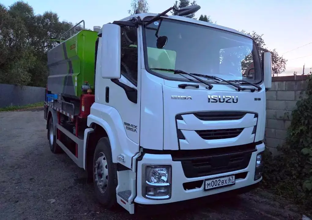 Комбинированный машина промывка + Илосос Isuzu Giga